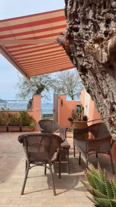 Casa vacanze Villa Casa Sul Mare Procchio